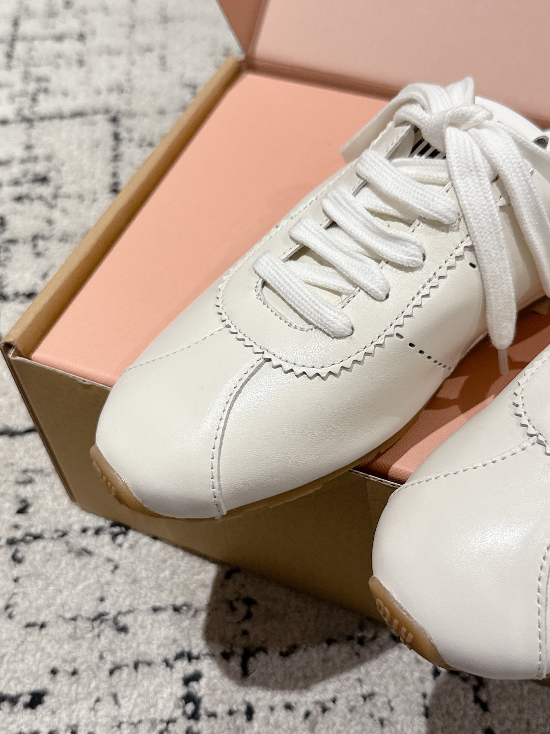 MIUMIU 2025 Spring Summer German training half-slip-on shoes,Mules MIUMIU 2025 Spring Summer German training half-slip-on shoes,Mules