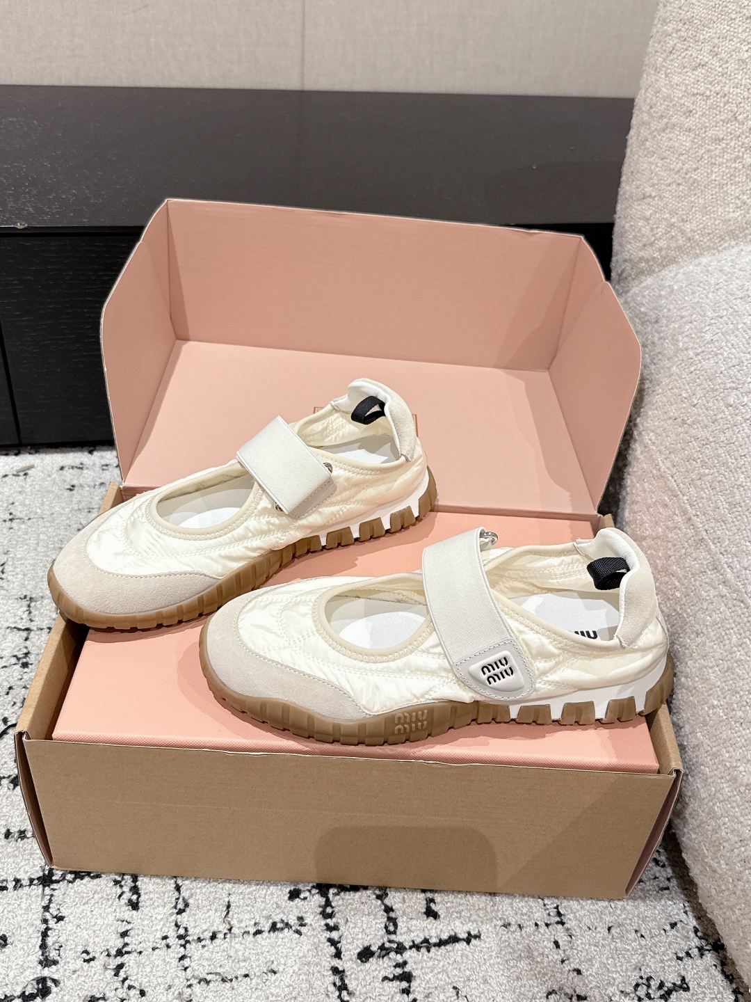 MIUMIU 2025 Spring Summer New Collection Biscuit Shoes, Cortez Shoes, Casual Sports Shoes