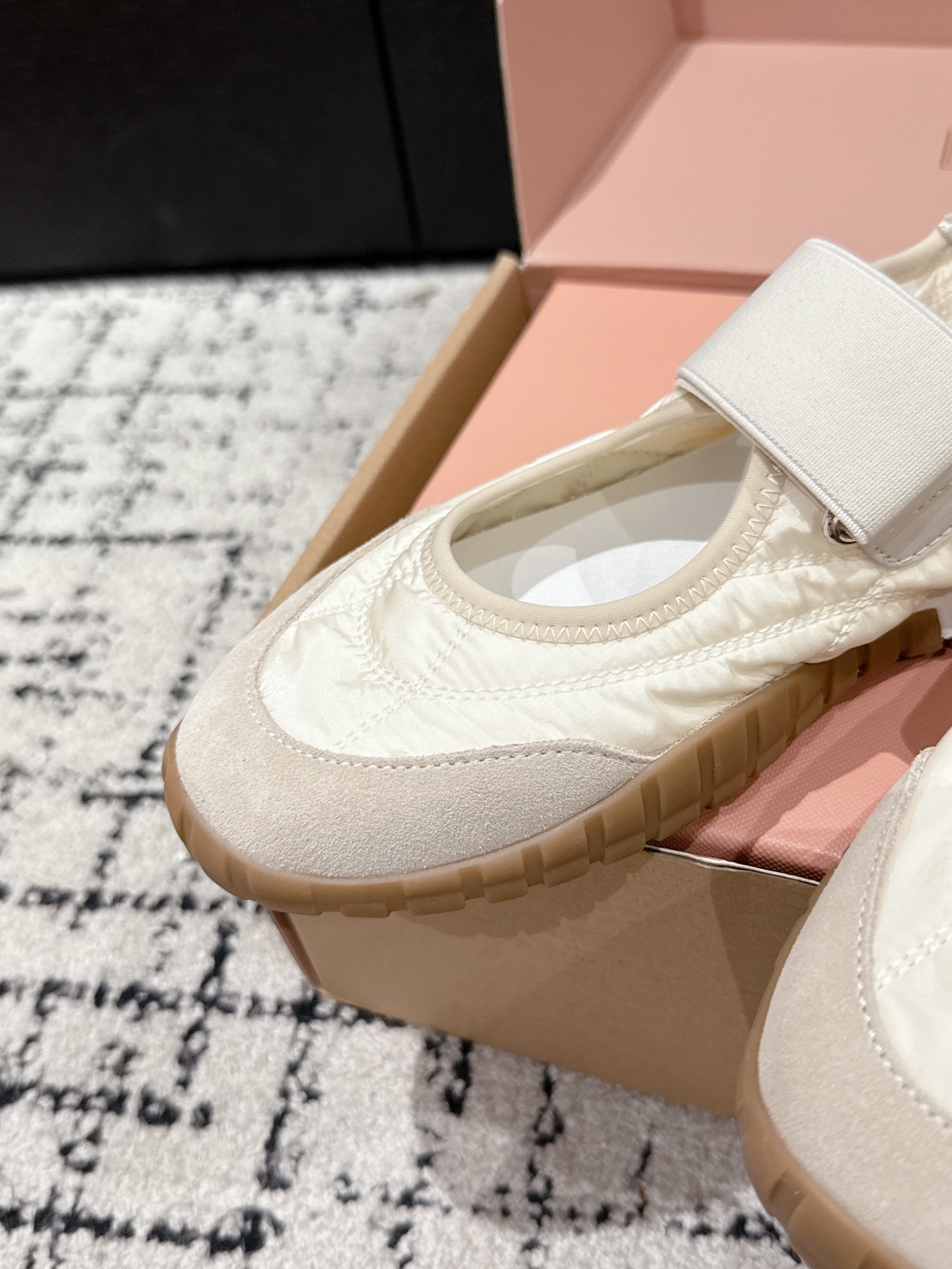 MIUMIU 2025 Spring Summer New Collection Biscuit Shoes, Cortez Shoes, Casual Sports Shoes MIUMIU 2025 Spring Summer New Collection Biscuit Shoes, Cortez Shoes, Casual Sports Shoes