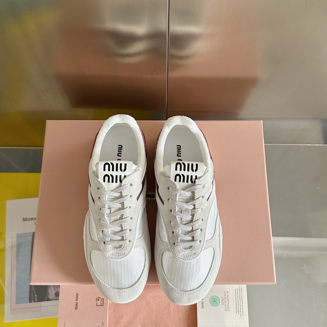 MIUMIU Gymnasium casual sneakers, German training shoes, Gump shoes