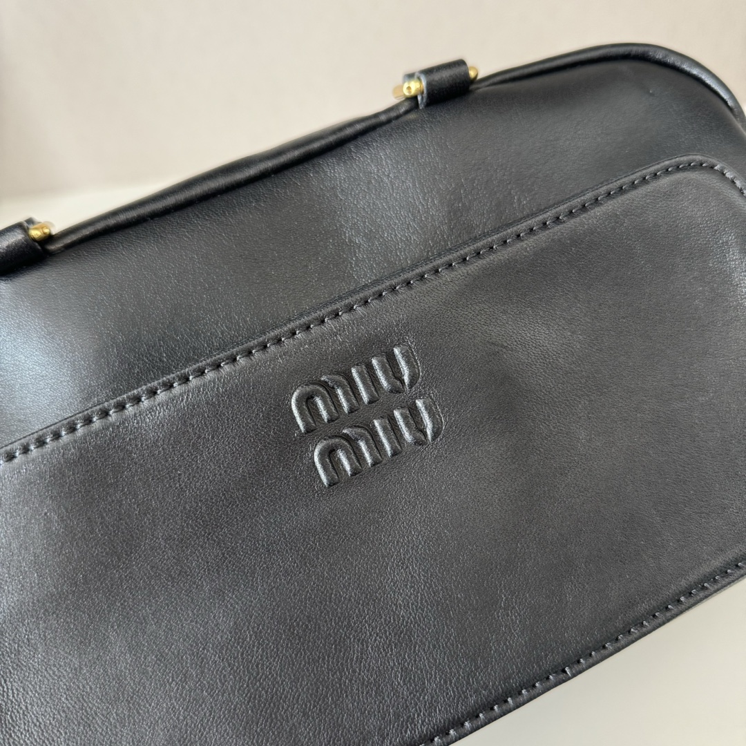 MIU MIU Pocket Nappa Leather Bag in Black MIU MIU Pocket Nappa Leather Bag in Black